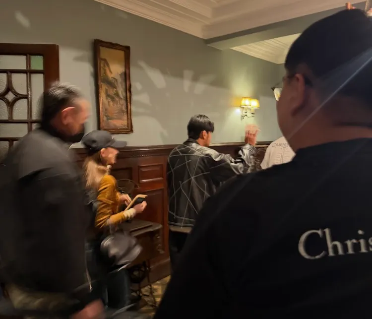 周杰倫夫妻被目擊現身上海餐廳。翻攝小紅書