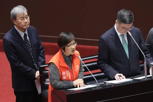 徐佳青稱「等不到理性論政」請辭僑委會委員長　卓榮泰火速准辭