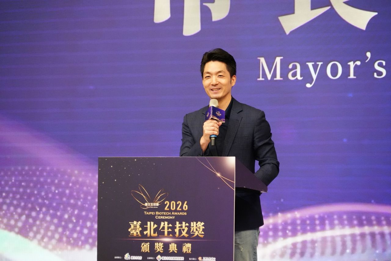 沈伯洋談雙城論壇改口稱「現有框架先留著」 北市府:一再轉彎自打臉