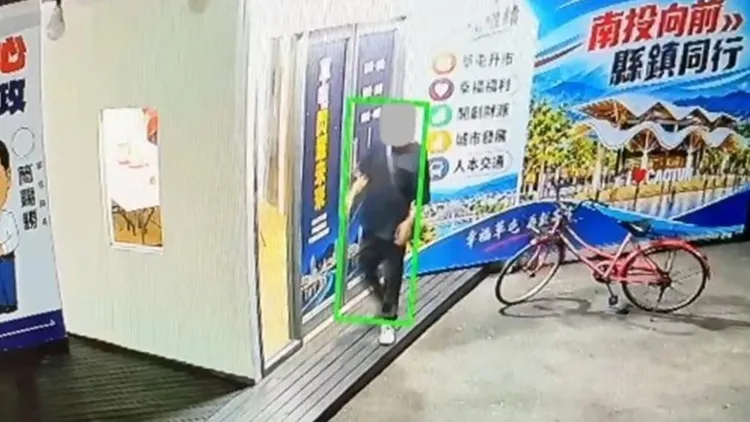 楊男開著小貨車一路南下，最後仍被警方逮住。翻攝照片