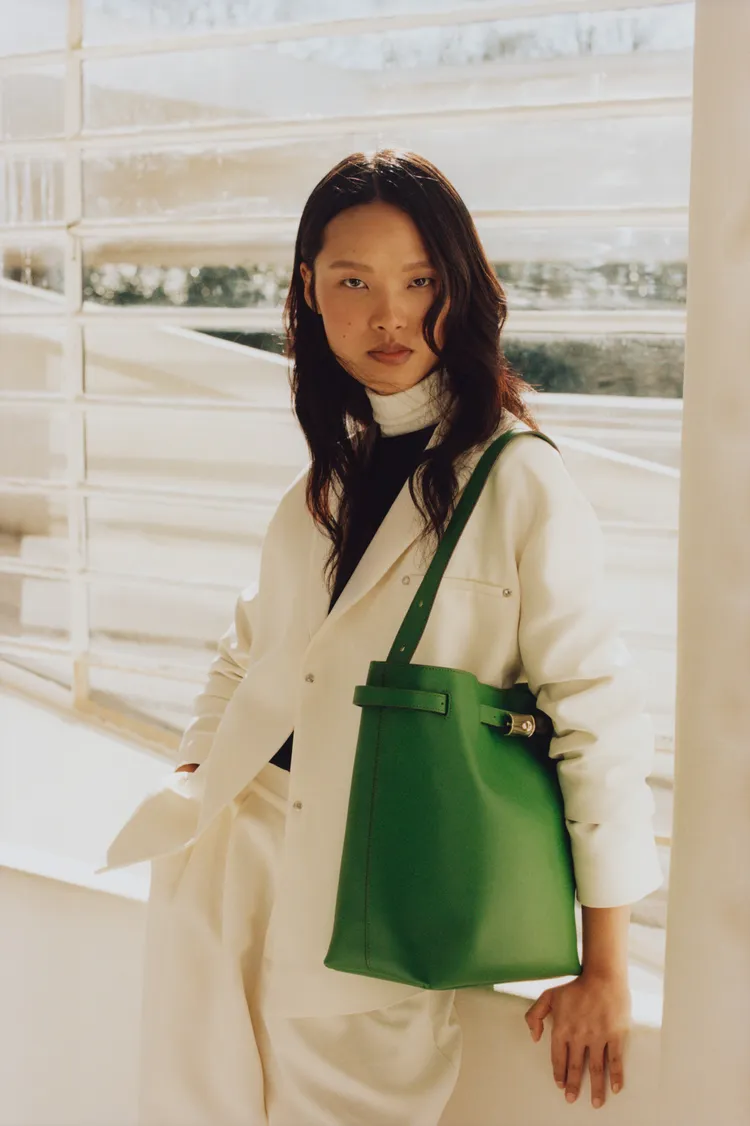 Longchamp Le Smart系列本季推出亮眼活力的抹茶綠新色。品牌提供
