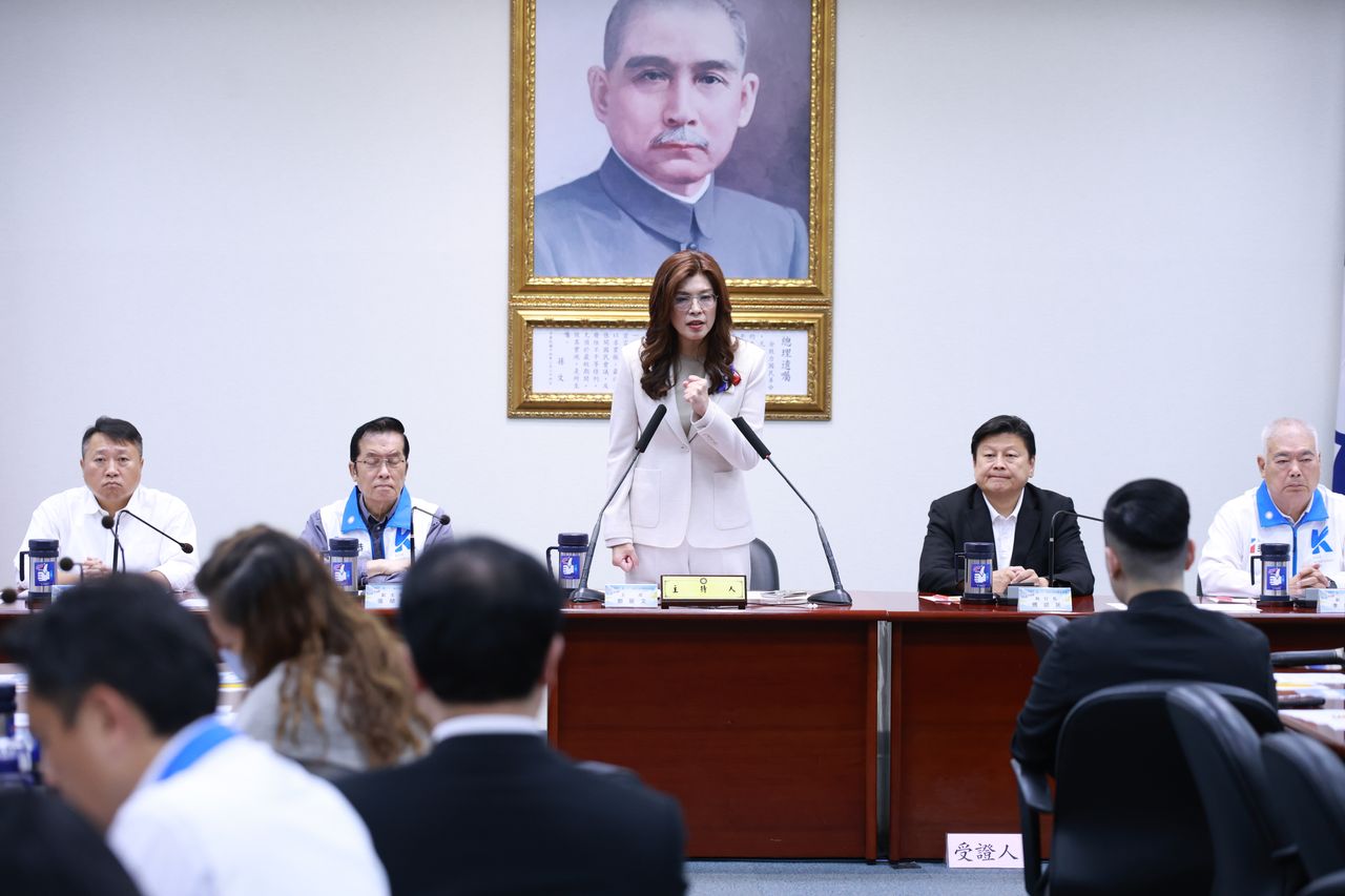 國民黨中常會拍板!力拚九合一選前「通過普發兩萬」