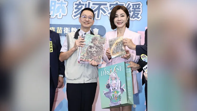 陳美鳳和羅一鈞互動熱絡。彭欣偉攝