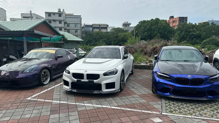 警方查扣3部改裝車，並開出共計7萬9800元的罰單。翻攝照片