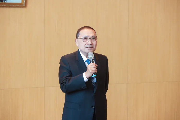 侯友宜表示，王鑑瀛院長在急重症與外傷醫療領域具備豐富的經驗，期許未來發揮自身專業，帶領醫療團隊持續提升急重症照護量能及醫療品質。市府提供