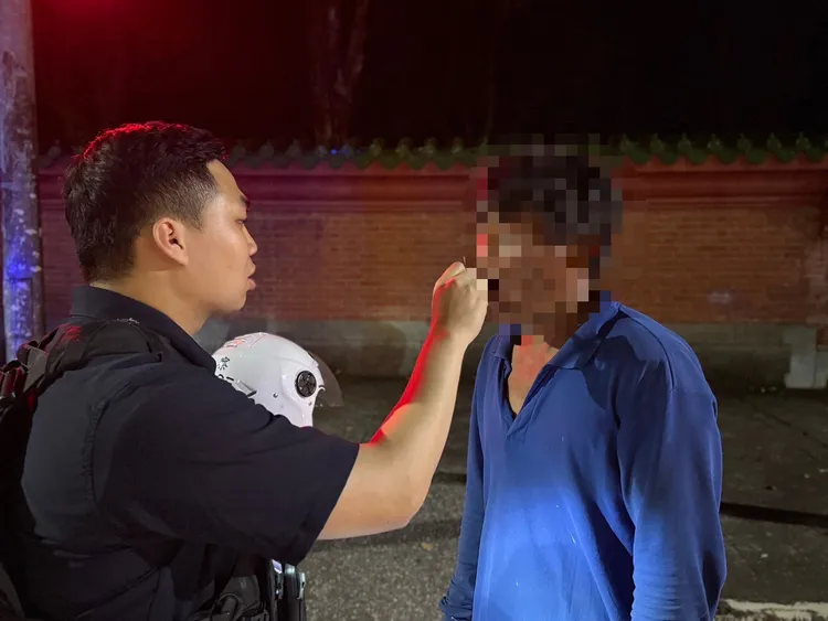 同路口當晚又查獲賴姓男子毒駕。民眾提供