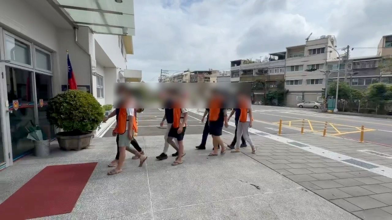 18歲男遭青少年持刀鬥毆砍2刀!警逮8人移送 法院裁定4人收容