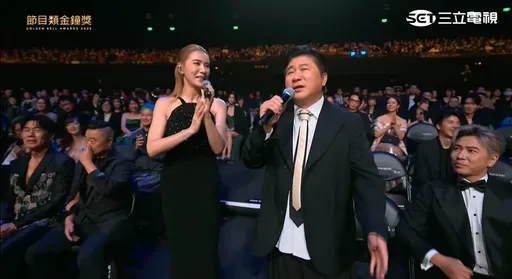 金鐘獎｜小禎開唱A-Lin神曲！胡瓜唱嗨遭強制收mic　父女搶麥畫面曝光