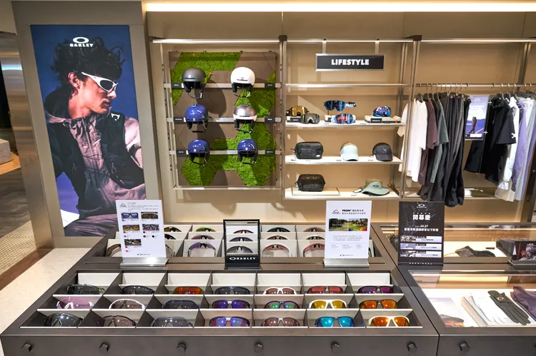 Oakley全新概念合作專門店。品牌提供