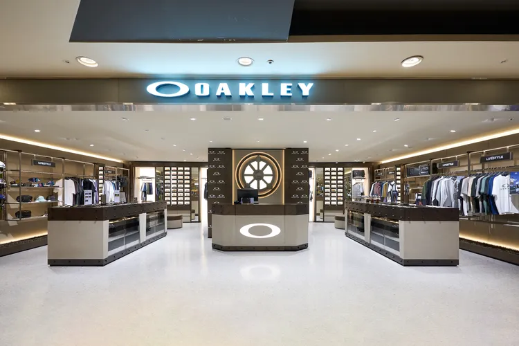 Oakley全新概念合作專門店。品牌提供
