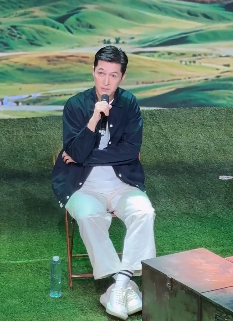 胡歌回母校上海戲劇學院開講。翻攝CCS滋滋微博