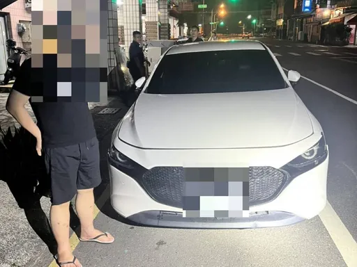 撞車後駕駛先下車丟棄毒品！屏東警迅速查獲毒駕男子移送法辦