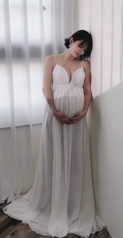 湘瑩拍攝美美的孕婦寫真。翻攝湘瑩IG