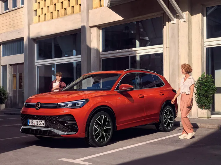 Volkswagen Tiguan為品牌中型休旅車款，提供較充裕的乘坐及行李廂空間，與T-Cross、全新T-Roc共同組成此次巡展的SUV展示陣容。業者提供
