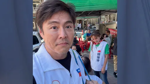 街頭驚見八點檔男星穿競選背心拉票　陪親妹掃街突喊「看開一點」