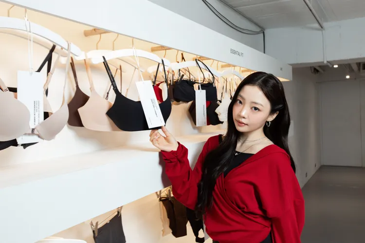 《換乘戀愛4》郭敏京昨日現身Verish台灣快閃店。品牌提供