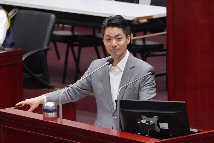 薔琵颱風明天恐發陸警！蔣萬安：4縣市一起討論颱風假
