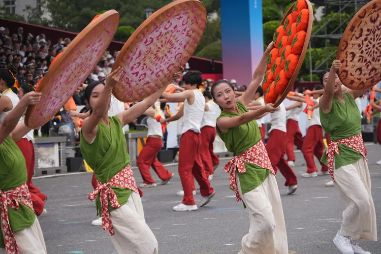 客家委員會以「八音行前路，台灣創新途」為主題帶來演出。莊宗達、彭欣偉攝