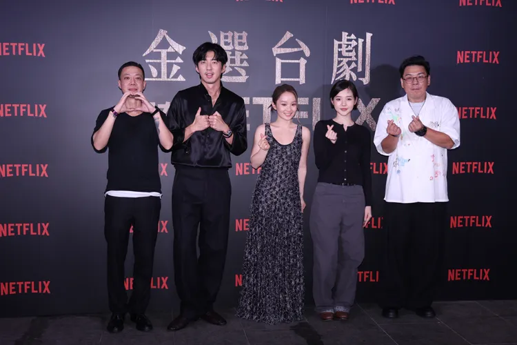 傅孟柏（左二）準備的驚喜沒能用上。攝影中心攝