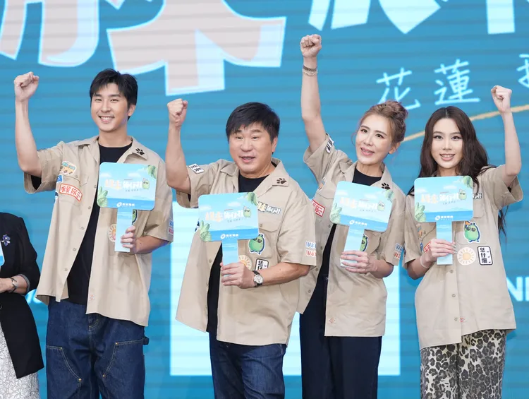 胡釋安（左起）、胡瓜、小禎及Emma出席客家電視實境節目《胡來旅行社》第2季記者會。攝影中心攝