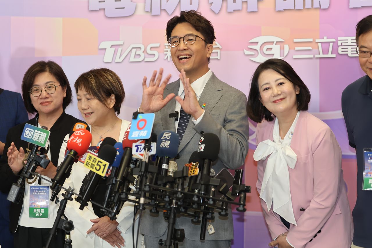 想加蔣萬安LINE被拒絕!沈伯洋:他說我們有很多共同好友