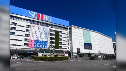 去東京別亂丟！1年近300個行李箱棄置街頭　日本將祭罰則