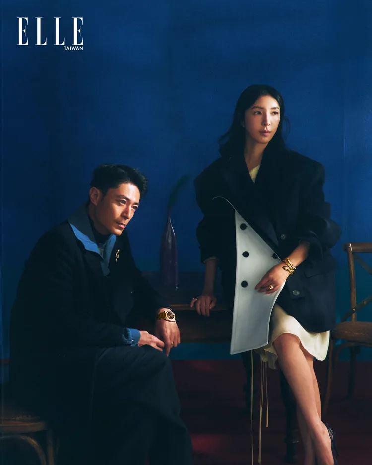 霍建華（左）、楊謹華（右）拍攝《ELLE》封面。《ELLE》國際中文版提供