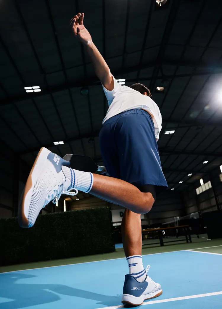 SKECHERS Viper Court  Reload鞋款兼顧球場所需的抓地、穩定與耐用表現。品牌提供