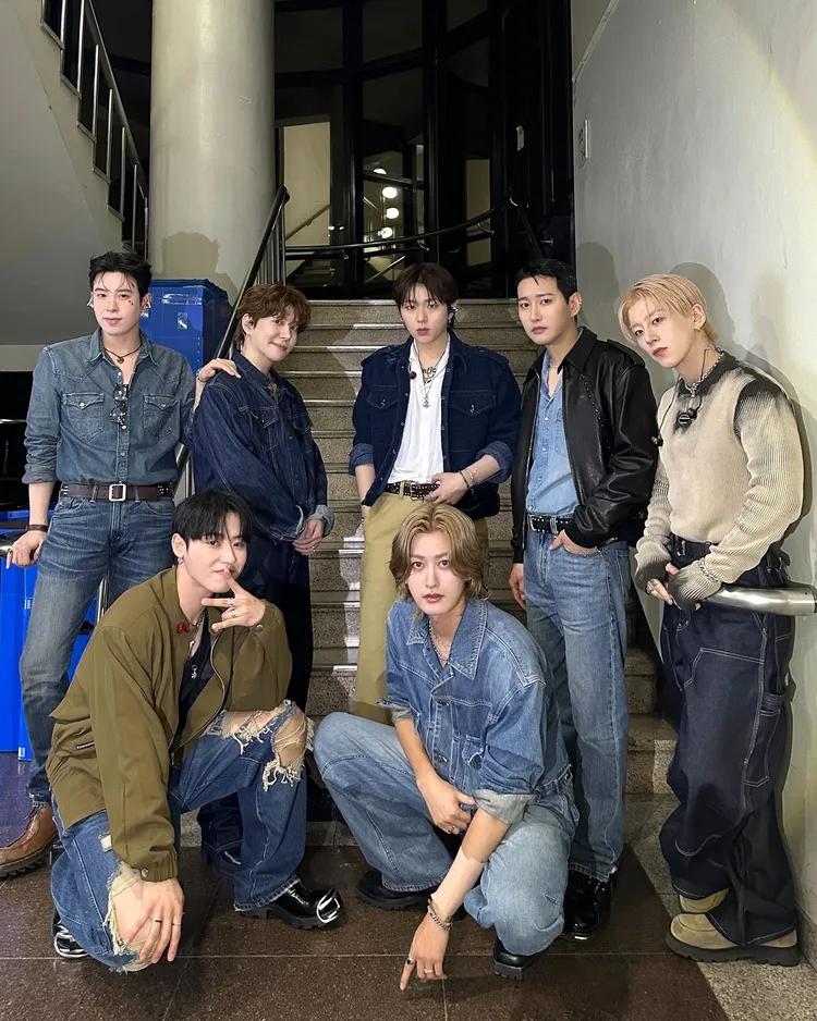 U-KWON（前排左）是Block B的舞蹈擔當。翻攝U-KWON IG