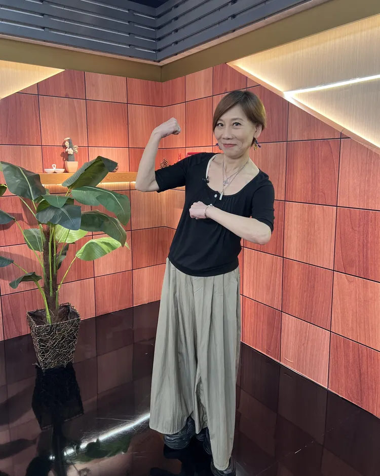 郎祖筠揭父親失智症狀，曾深夜未歸讓家人憂心。年代提供