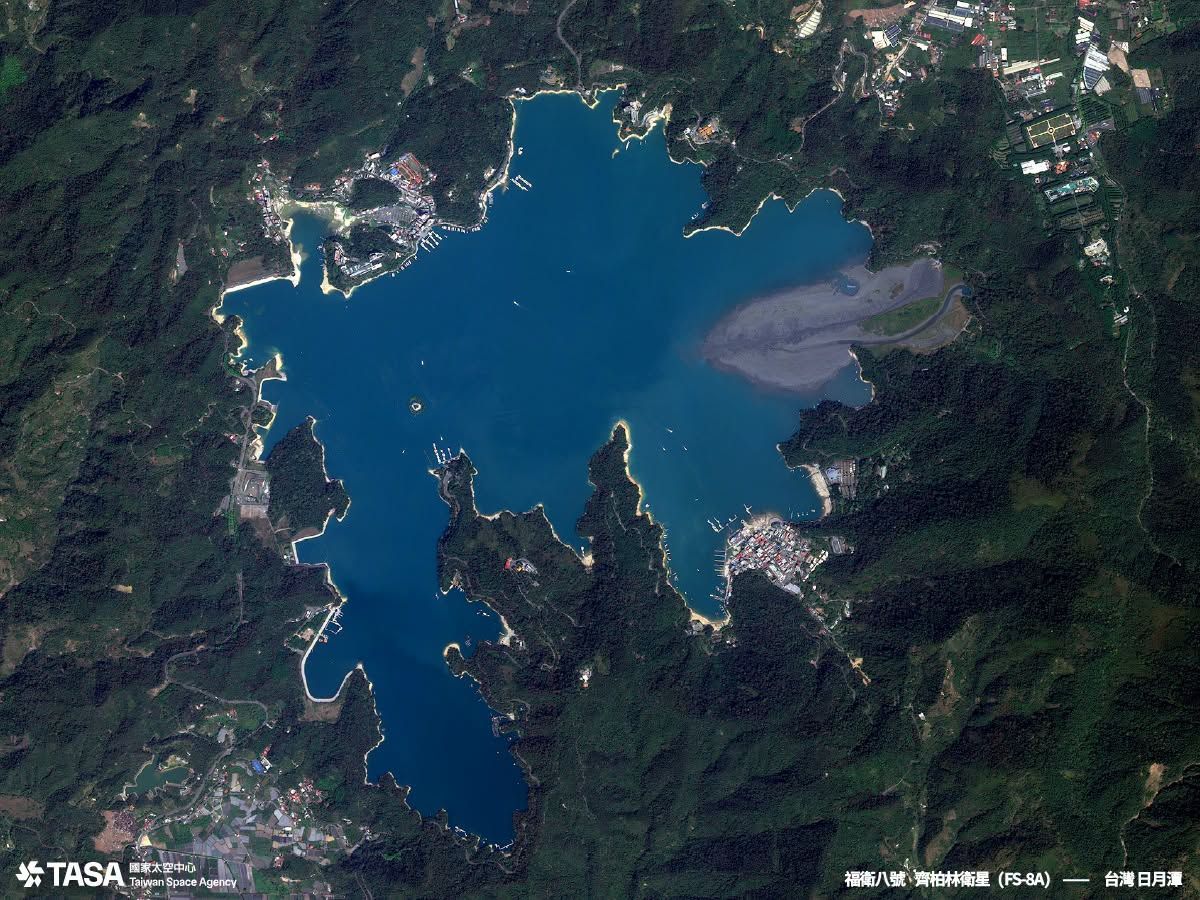 「齊柏林衛星」最新13張影像 清晰捕捉玉山主峰石碑、台北101細節
