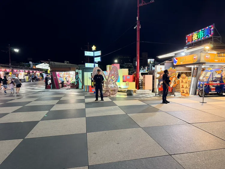 花蓮東大門夜市發生隨機砍人事件。警方提供