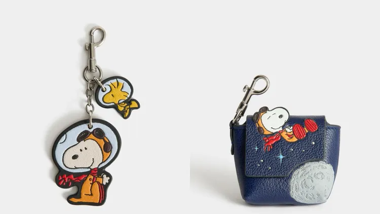 ANYA HINDMARCH｜SNOOPY IN SPACE CAPSULE太空史努比鑰匙圈吊飾（左）9580元、太空史努比耳機收納吊飾（右）1萬2580元。品牌提供