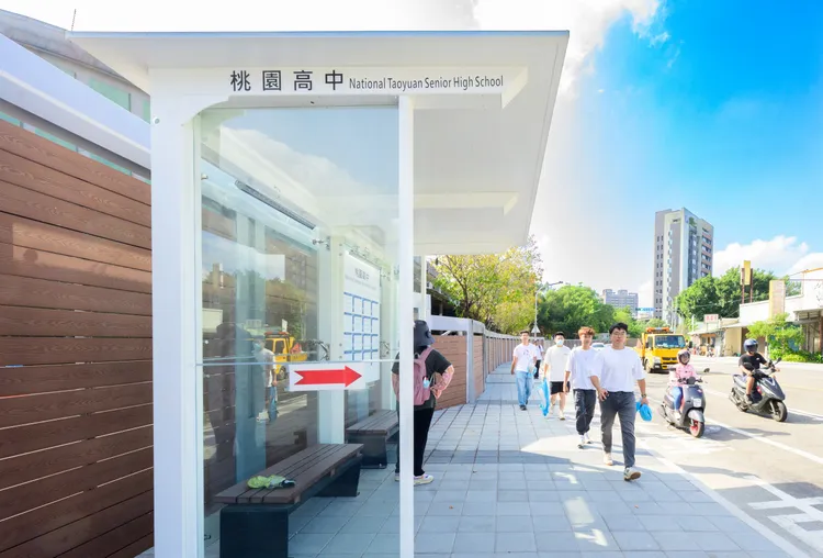 桃園高中通學步道。桃園市府提供