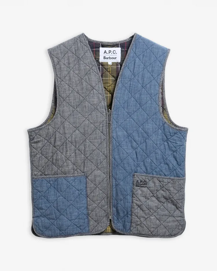 Barbour × A.P.C.拉鍊式絎縫背心，9500元 。品牌提供
