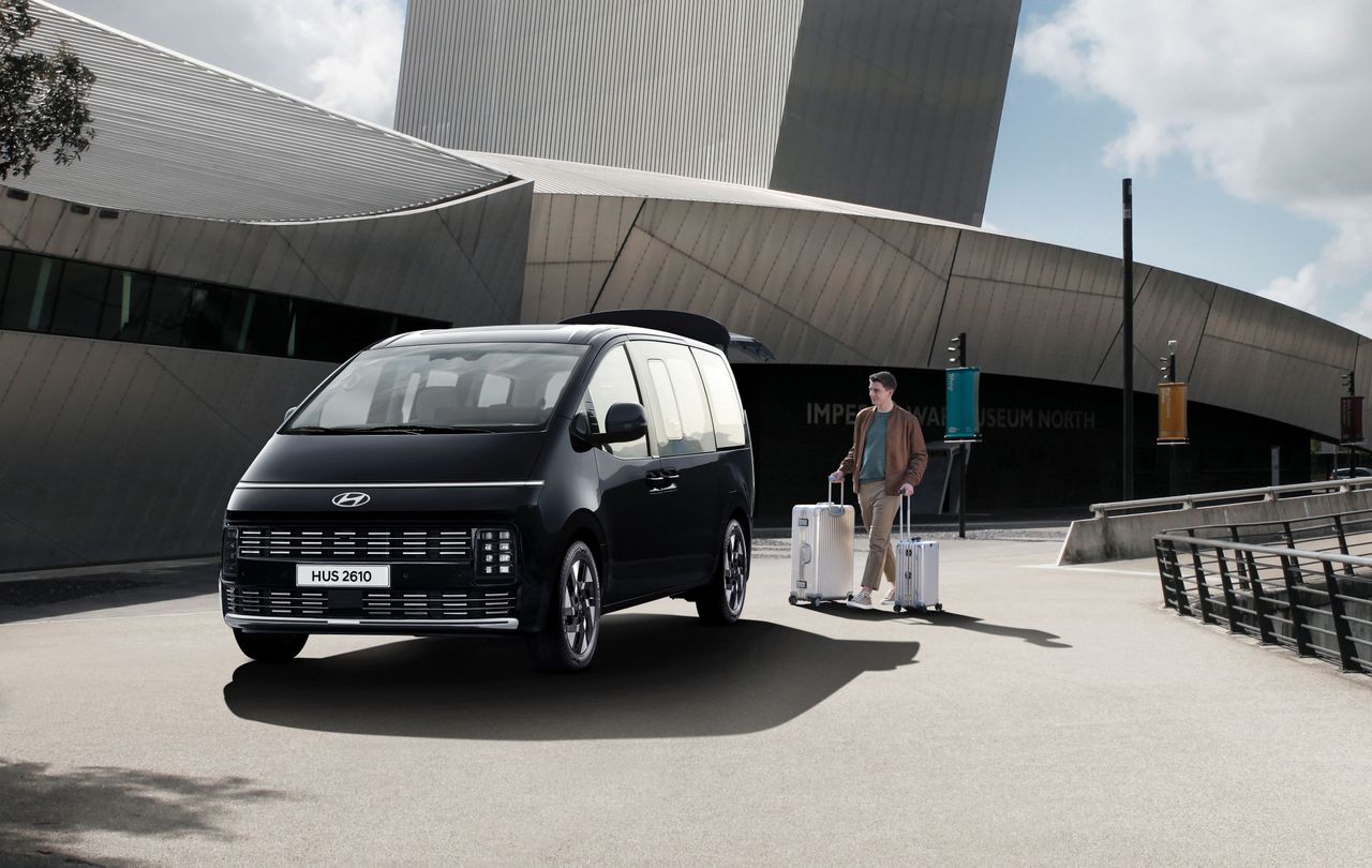 Hyundai STARIA油電商旅175.8萬元起上市 預接單突破500台、油電占8成