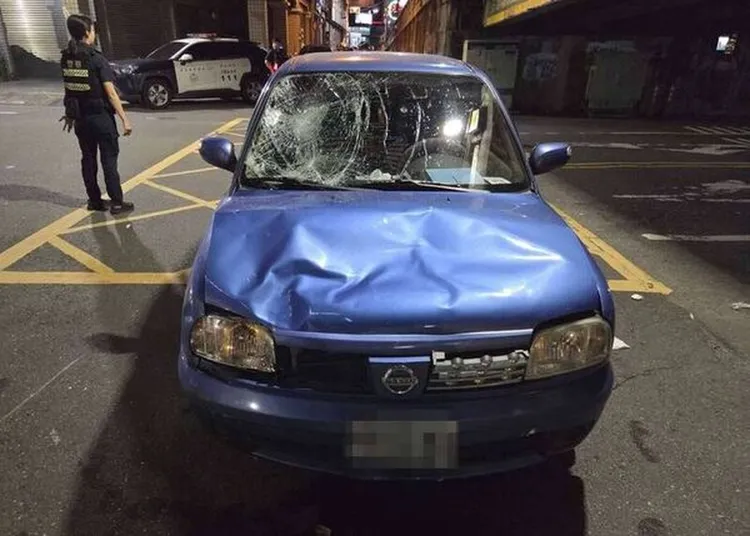 肇事轎車。民眾提供