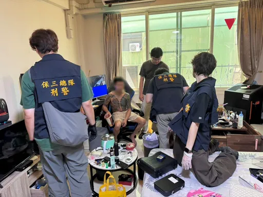 毒梟逃亡8天重操舊業！高雄豪宅藏依托咪酯分裝場　保三警破門逮通緝犯