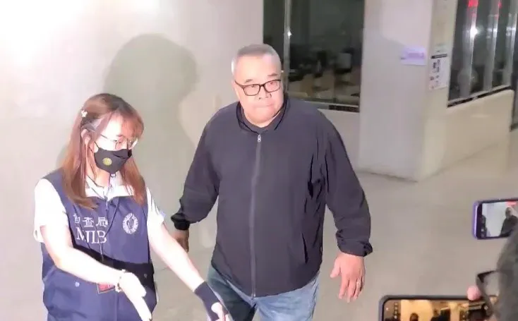 普蘿絲國際貿易負責人吳慶文涉詐貸6900萬，檢訊後諭令10萬元交保。讀者提供
