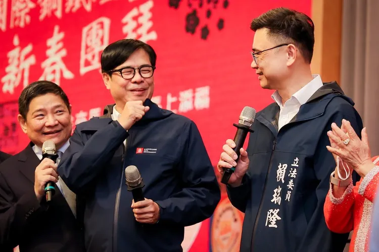 賴瑞隆強調，陳其邁市長已說「選票上看到賴瑞隆的名字蓋下去就對了。」翻攝畫面
