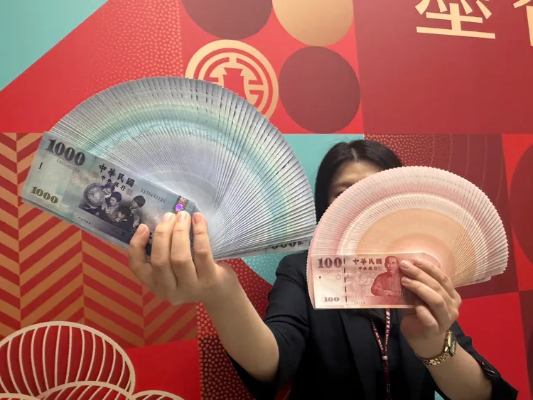 上班族年終獎金「期望值」方面，今年平均預估能拿到1.14個月。呂承哲攝
