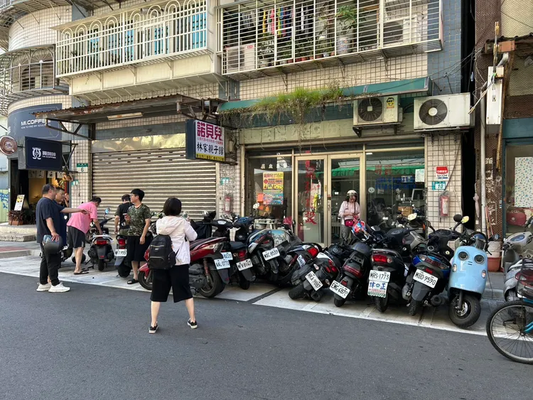 警方陸續通知機車車主製作筆錄。翻攝畫面