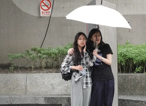 煙花估今變強颱　本周2波東北季風轉涼有雨