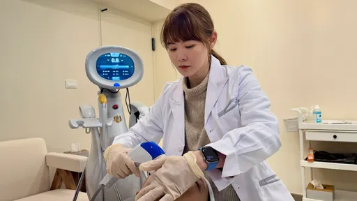 輪廓模糊又鬆弛？郭宜欣醫師揭密：從肌膚條件規劃「精準保養提案」