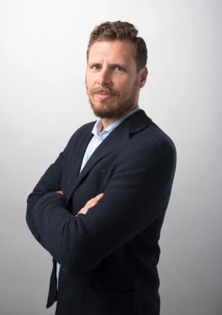 義大利F.J. Tytherleigh Italia大客戶經理暨專業橄欖油品油師Federico Ferroni，特別來台說明Franci莊園橄欖油的獨到之處。業者提供