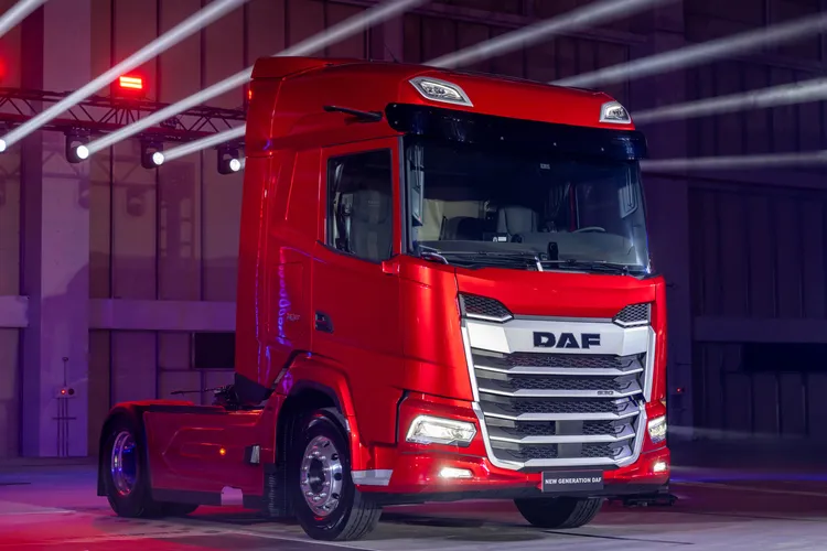 台塑汽車在新世代DAF XF導入PACCAR集團PPQA產品品質稽核系統，從供應商管理、組裝製程、PDI交車前檢驗到市場回饋建立完整品質管理流程。業者提供