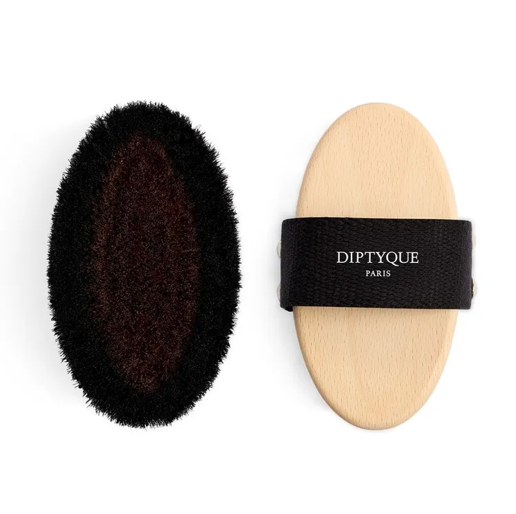 Diptyque身體刷，2200元。品牌提供