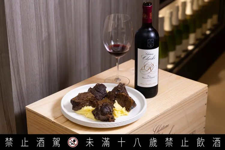 橙花商店高訂小酒館先選酒，再依酒設計菜色。業者提供