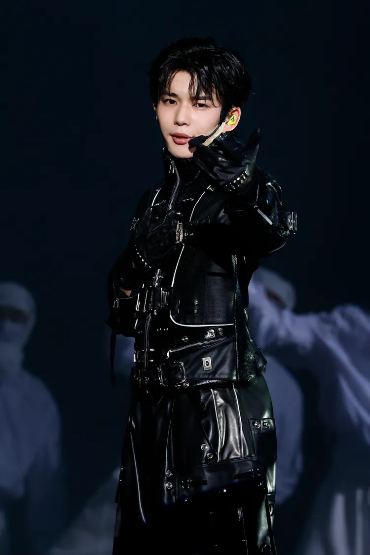 長尾謙杜設計這次巡演的服裝。大鴻藝術、STARTO ENTERTAINMENT提供