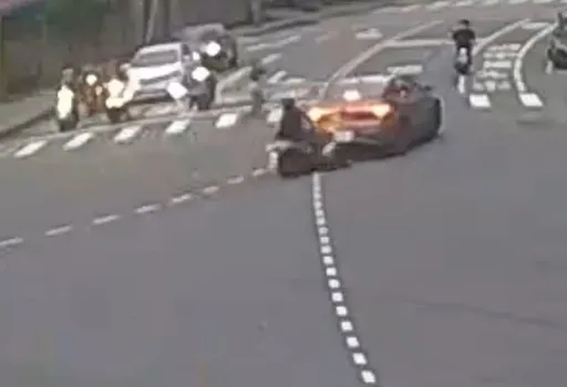 未注意前車禮讓行人　騎士煞車不及追撞擦挫傷